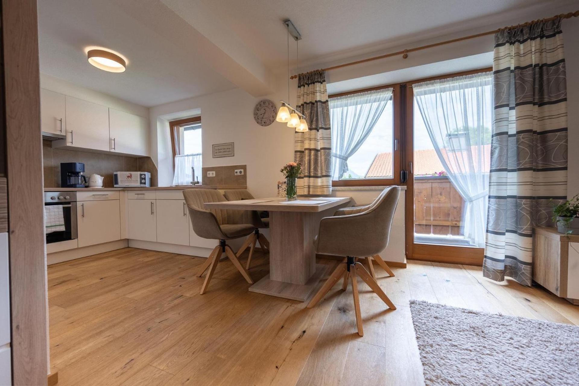 Gaestehaus Schwaiger - Lendgasse Apartment Kossen